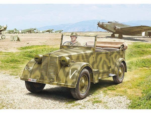 WWII Italian Army Fiat 508CM Colonial Military Vehicle with Driver Figure