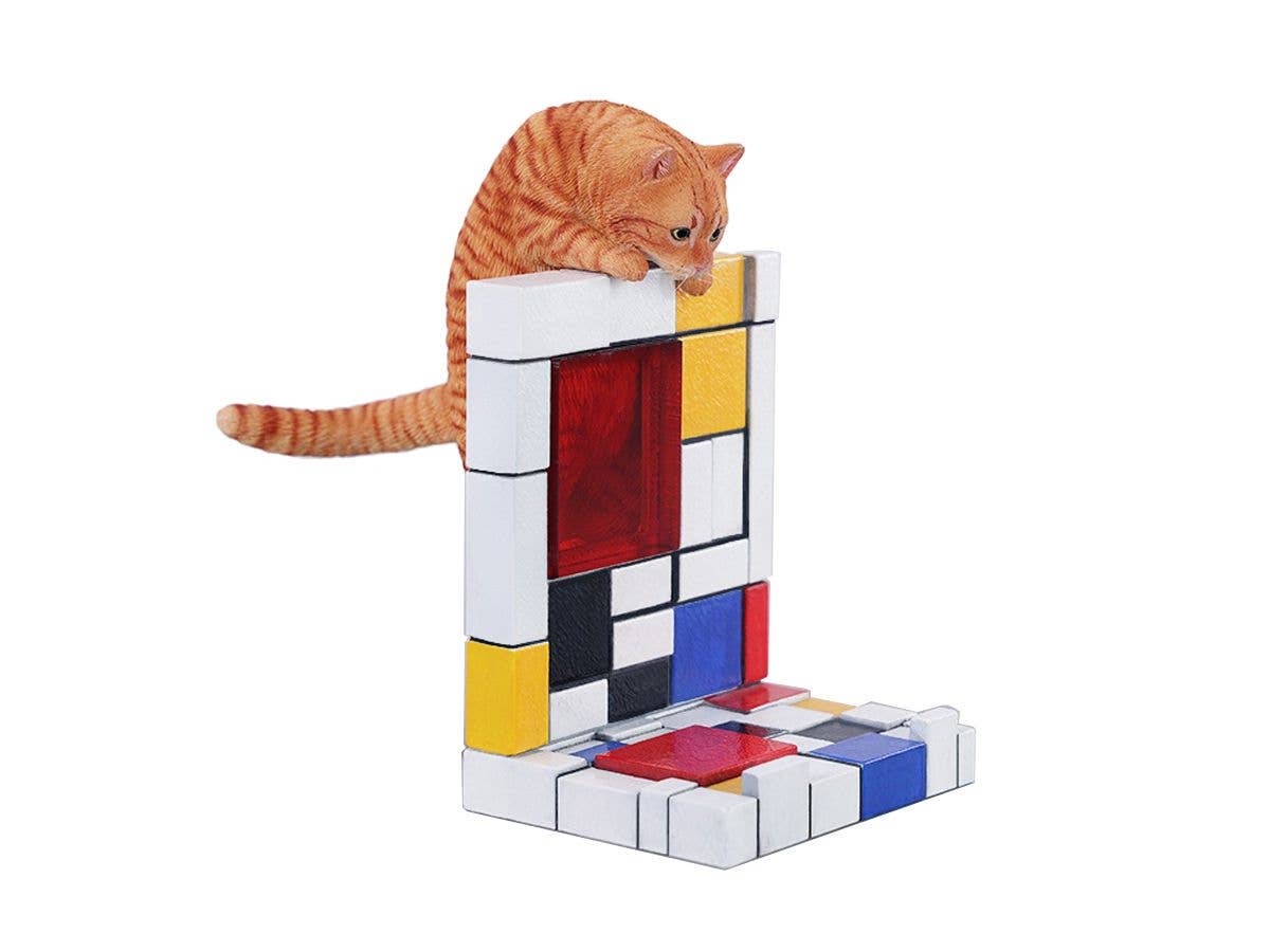 JXK Studio Cat Climbing the Wall A