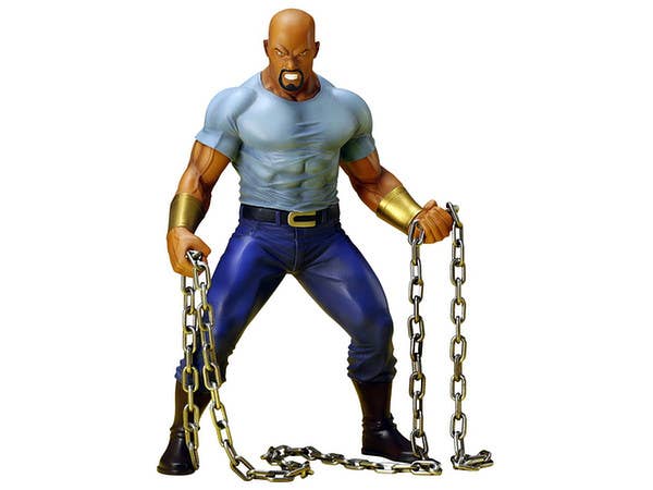 ARTFX+ The Defenders Luke Cage PVC