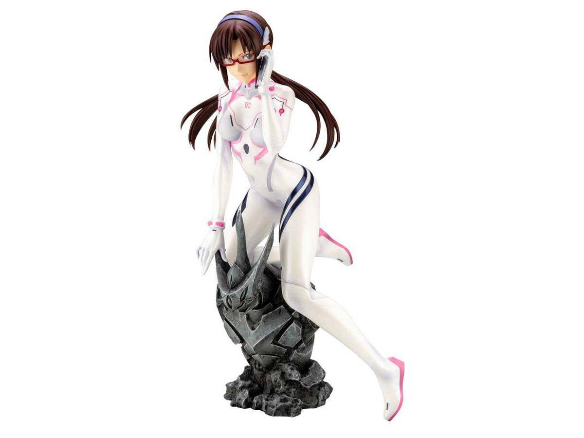 Mari Makinami Illustrious White Plugsuit ver.