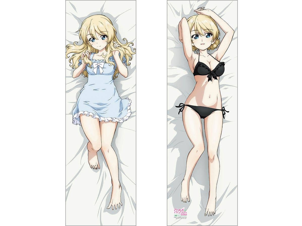 Girls und Panzer Final Chapter: Specially Illustrated Body Pillow Cover (Darjeeling / Black) 2-Way Tricot