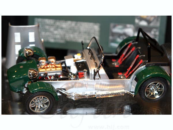 ミニカー Caterham Super Seven Cycle Fender 1:18 Caterham Super 7 Cycle Fender (Green) | HLJ.com