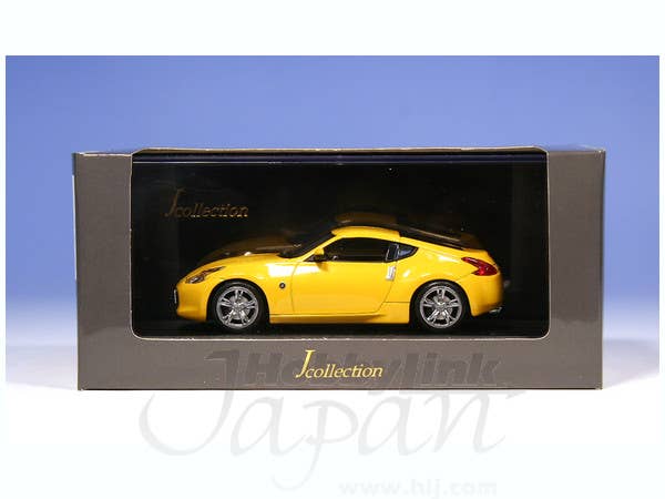 Nissan Fairlady Z Z34 Premium Ultimate Yellow | HLJ.com