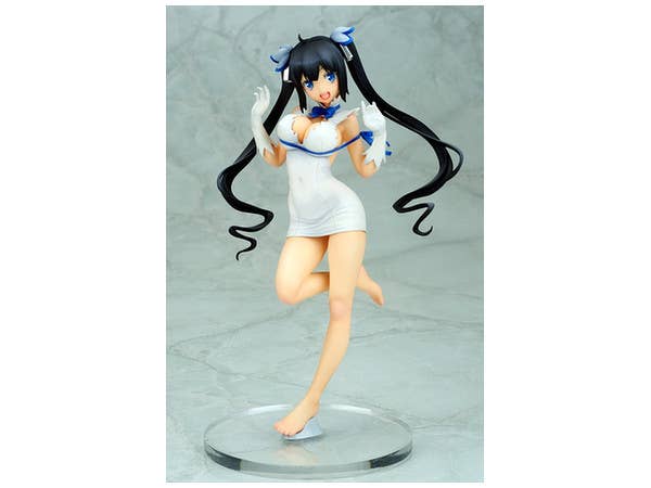 Is It Wrong to Try to Pick Up Girls in a Dungeon?: Hestia PVC