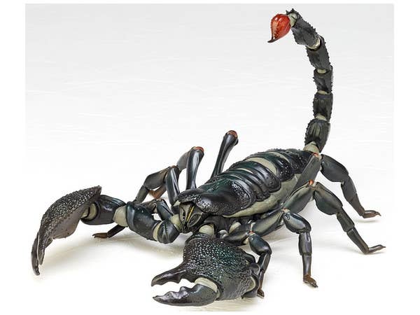 Revoltech Geo Pandinus Imperator (Emperor Scorpion)