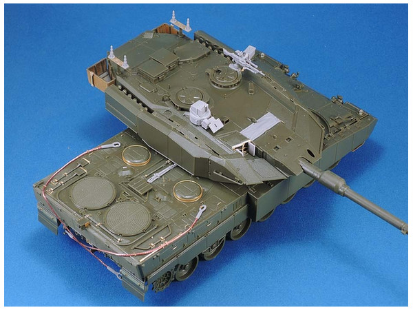 Leopard 2A4M CAN Detailing Set for Hobby Boss