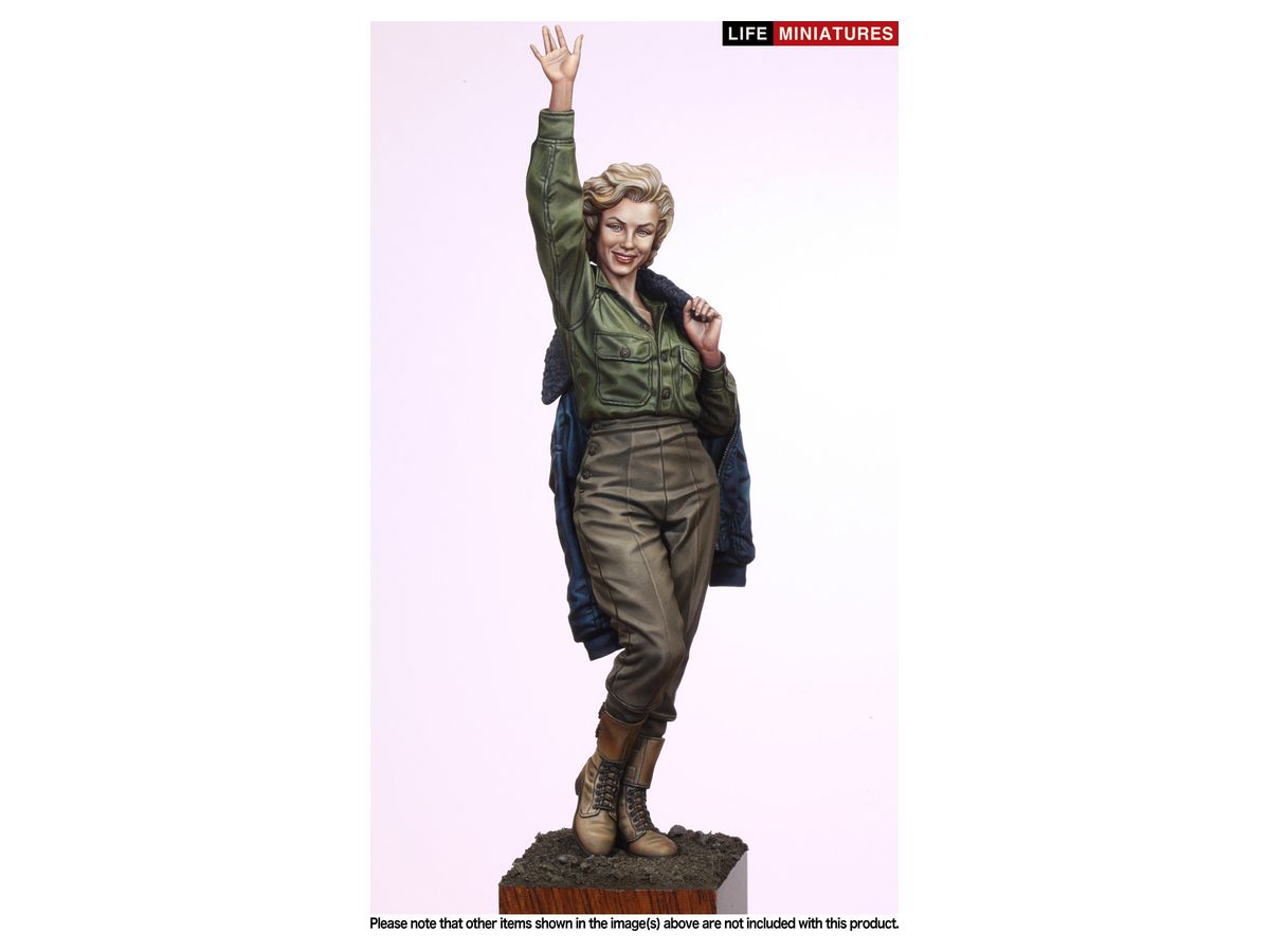 Marilyn Monroe in Korea for Her USO Tour 1954