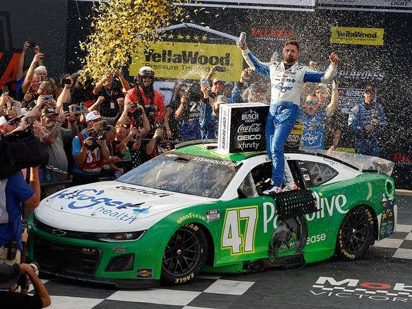 Kroger Health / Palmolive 2025 Chevrolet Camaro Zl1 Ricky Stenhouse Jr. #47 Talladega Winner
