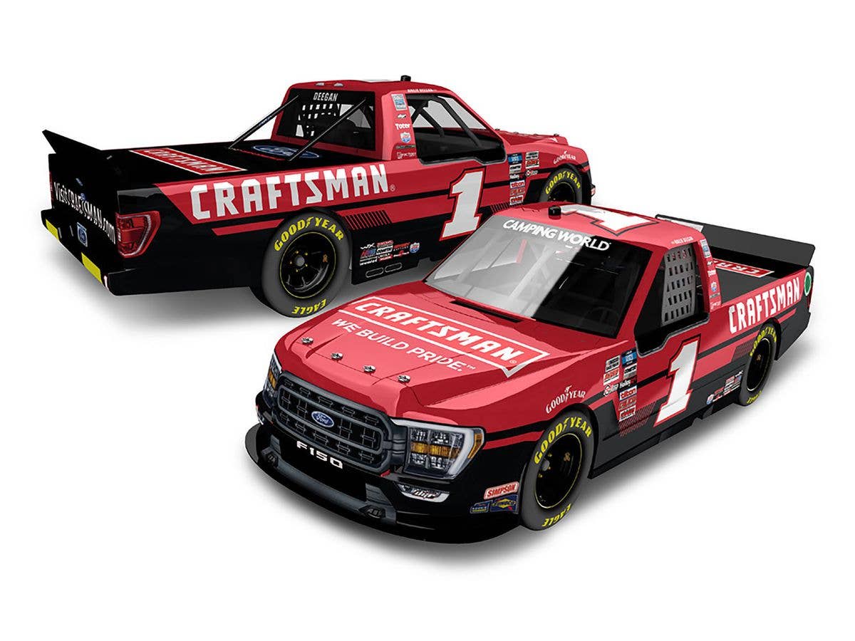 Hailie Deegan # 1 Craftsman Ford F-150 NASCAR Camping World Track Series 2021 (Hood Open)