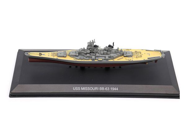 WW.II U.S. Navy Battleship USS Missouri BB-63 1944 Finished Product