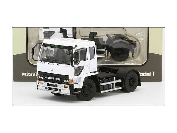 Mitsubishi Fuso The Great 1986 White