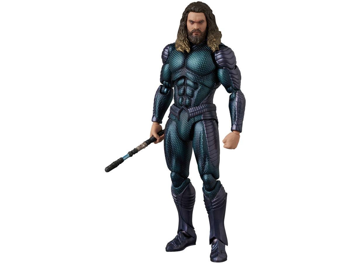 MAFEX Aquaman (Stealth Suit) (AQUAMAN AND THE LOST KINGDOM)