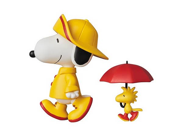 UDF Peanuts Series 7 Rain Coat Snoopy & Woodstock