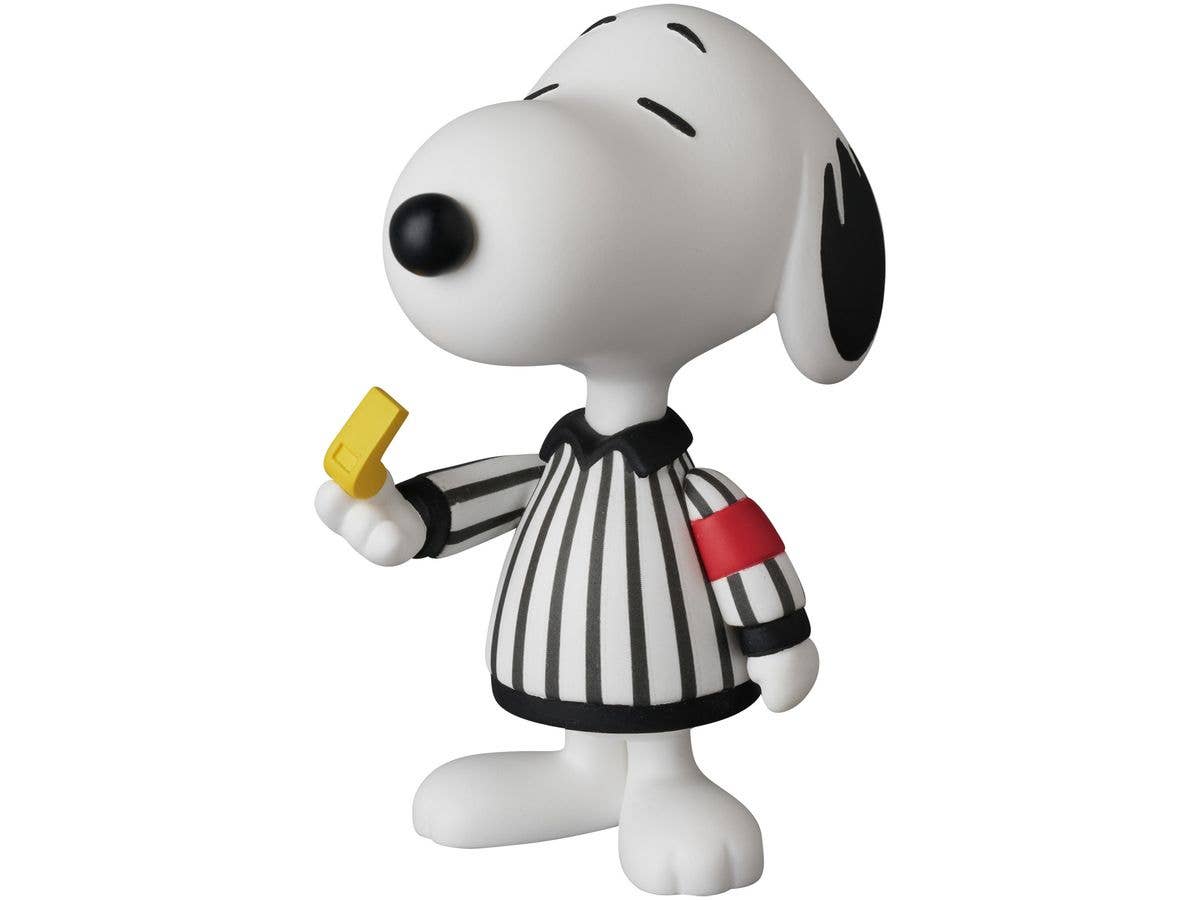 UDF Peanuts Series 20 Referee Snoopy