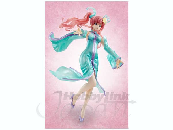 Excellent Model Lacus Clyne