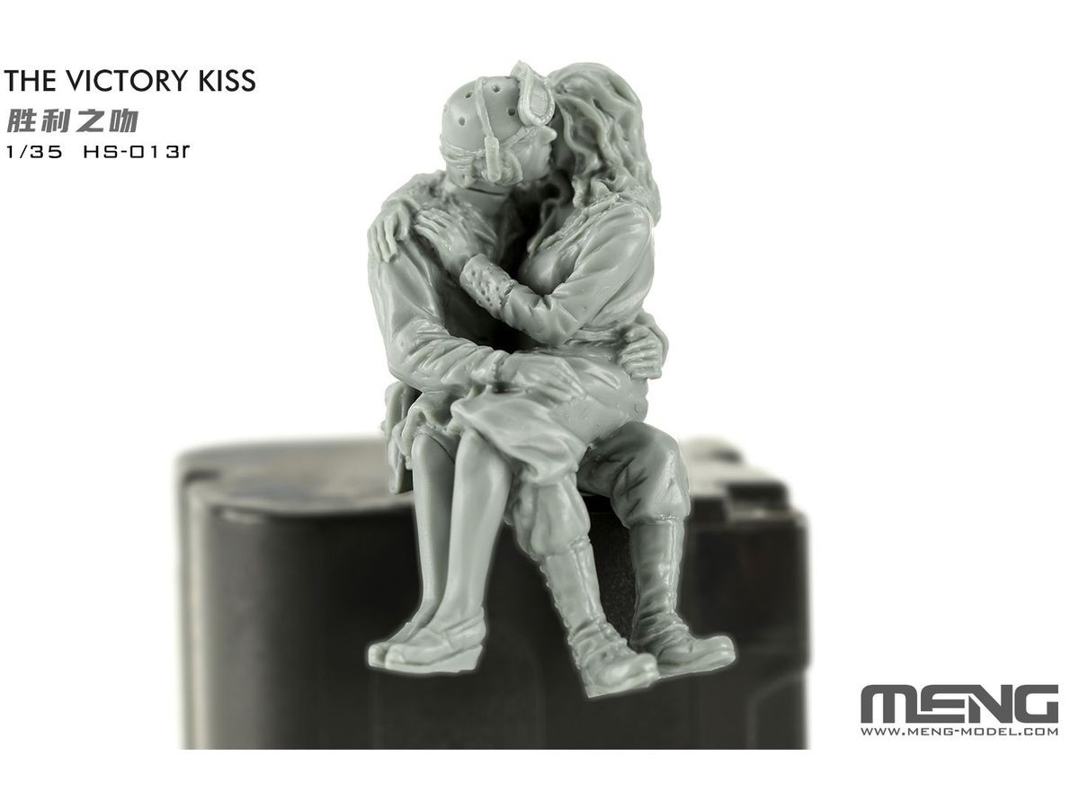 The Victory Kiss (Resin Unpainted Assembly Kit)