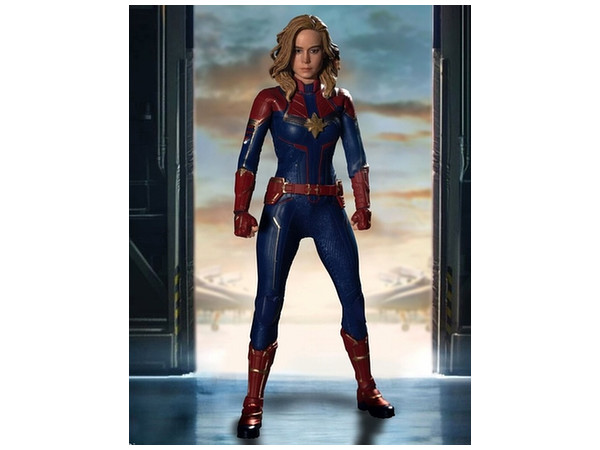 One:12 Collective Captain Marvel Action Figure