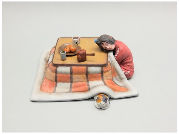 Fast Asleep, The Kotatsu Girl