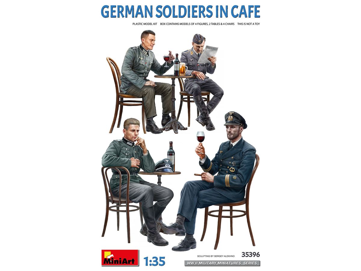 4 German Soldiers in Cafe