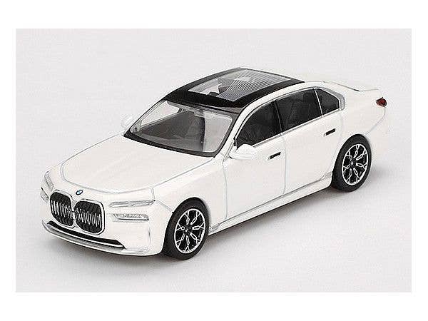 BMW i7 xDrive60 Mineral White (Left-Hand Drive)