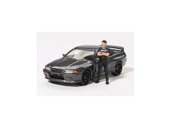 Nissan Skyline GT-R R32 Nismo Gunmetal Tsugio Matsuda Collection W / Tsugio Matsuda Figure (Right Hand Drive)