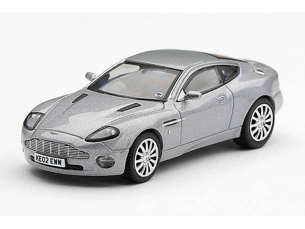 Aston Martin V12 Vanquish Die Another Day English Edition Package