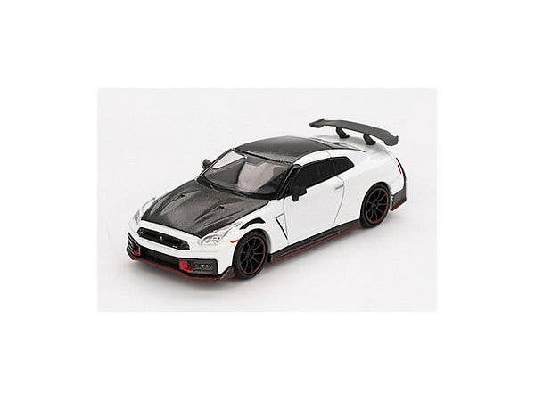 Nissan Gt-R Nismo 2024 Brilliant White Pearl (Left Hand Drive)