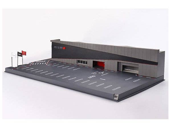 Diorama Nissan Motorsports & Customization NISMO Operation