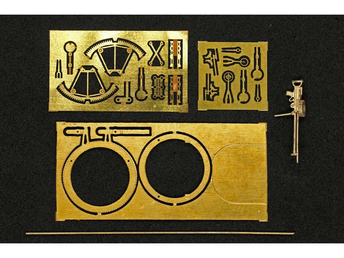 Japanese Type 92 machine gun on the Scarff ring