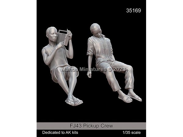 Current Use FJ43 Small 4WD Vehicle African Militia Crew Set (for AK Interactive)