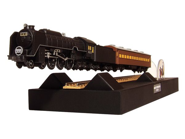 Floating Model Galaxy Express 999
