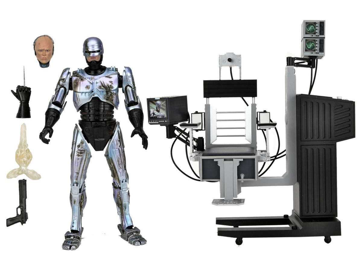 Battle Damage Robocop (Alex Murphy) with Docking Station Ultimate 7inch Action Figure