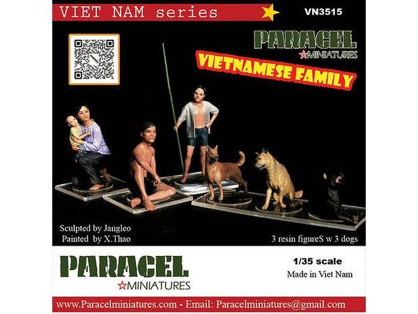 VIETNAMESE Family w Dogs