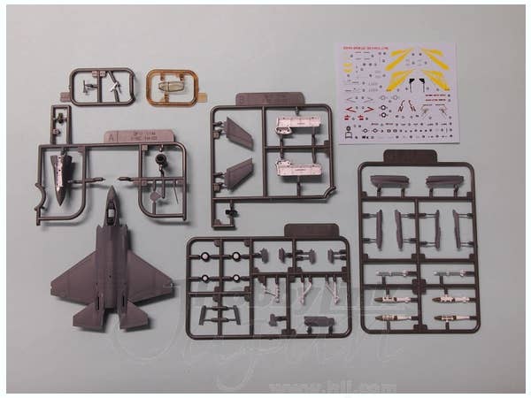 F-35C Lighting II VFA-101 Pre-Painted Kit | HLJ.com