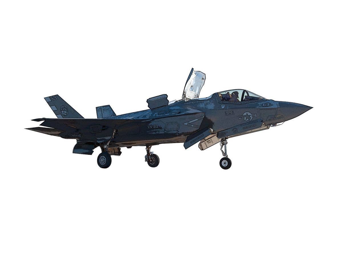 U.S. Marine Corps F-35B Lightning II landing aircraft on the destroyer Izumo/Kaga