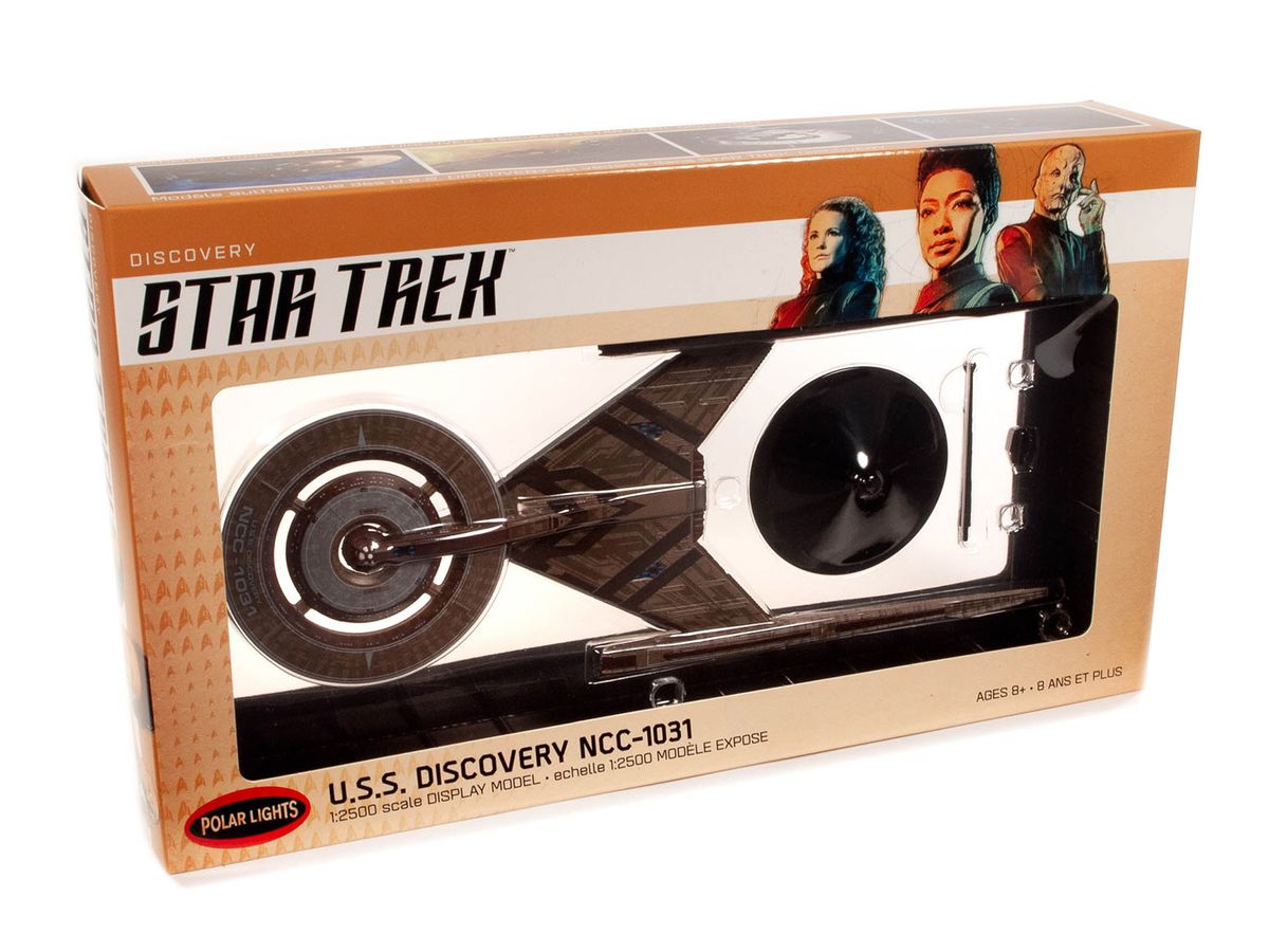 Star Trek Discovery U.S.S. Discovery NCC-1031 Completed Model