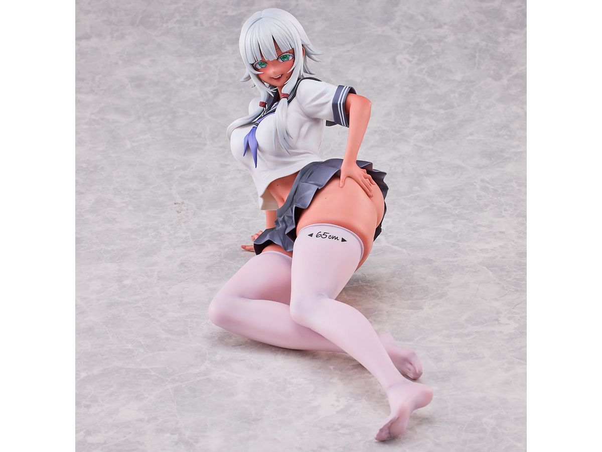 World Where the Thickness of a Girl's Thighs is Equal to Her Social Status: Raura Aiza Figure