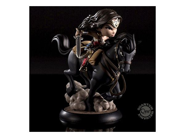 Q Fig: Max: Wonder Woman PVC Figure