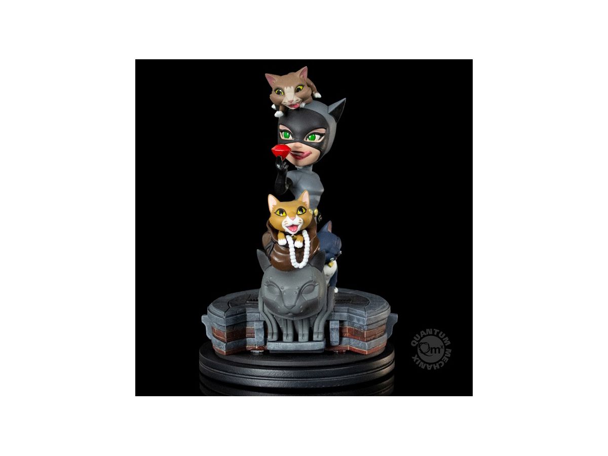 Q-Fig Elite DC Comics Catwoman PVC Figure