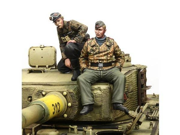 German WWII Waffen SS Panzer Crew (1944-1945 / 2 Figures)