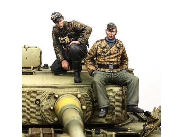 German WWII Waffen SS Panzer Crew (1944-1945 / 2 Figures)