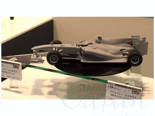 Vodafone McLaren Mercedes MP4-25 « L. Hamilton » 1/24 - Revell
