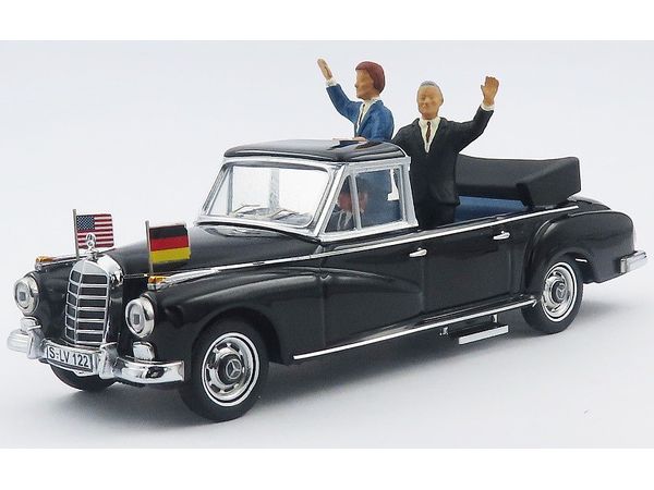 Mercedes Benz 300 D 1963 Landaurett Adenauer & Kennedy with Figure