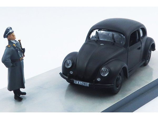 Volkswagen KDF Wagen 1941 with Nazi Officer Figure