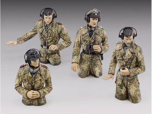 German tank crew in pit dot - WWII (4pcs)