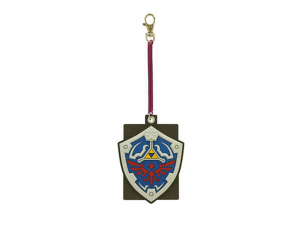 The Legend of Zelda: Rubber Pass Case Hylian Shield