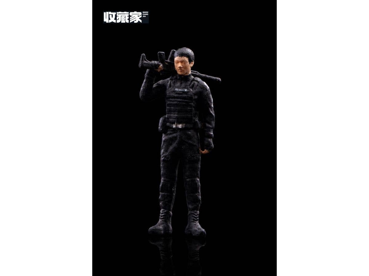 Figure: Special Forces - Male Police Officer with a Gun