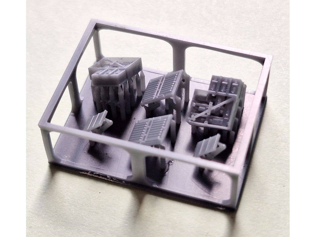 Hellcat open wing gun bays w. guns & covers, for Eduard