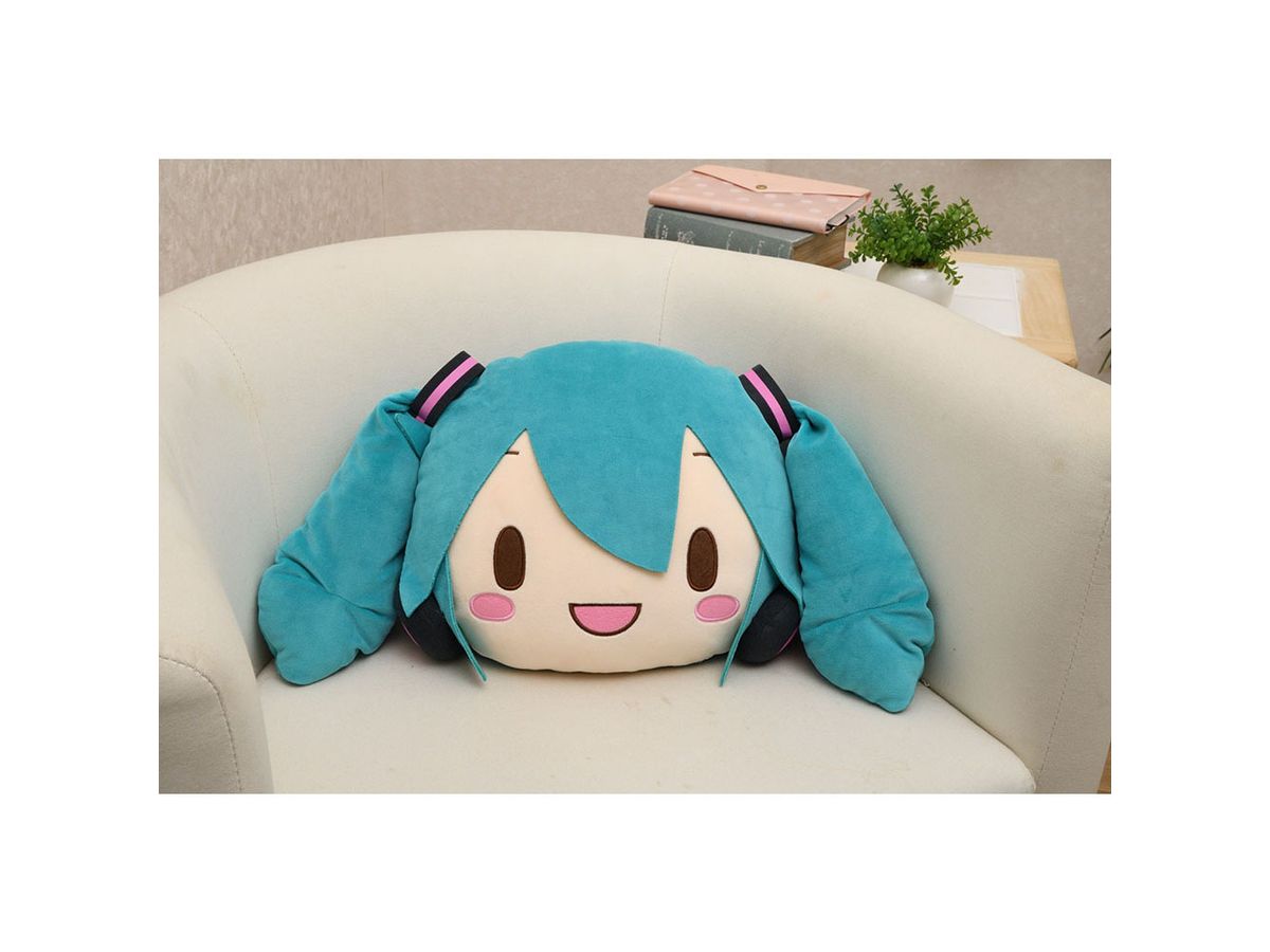 Hatsune Miku: Fluffy Squishy Face Cushion