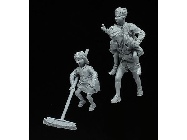 Playing out, World War II Era